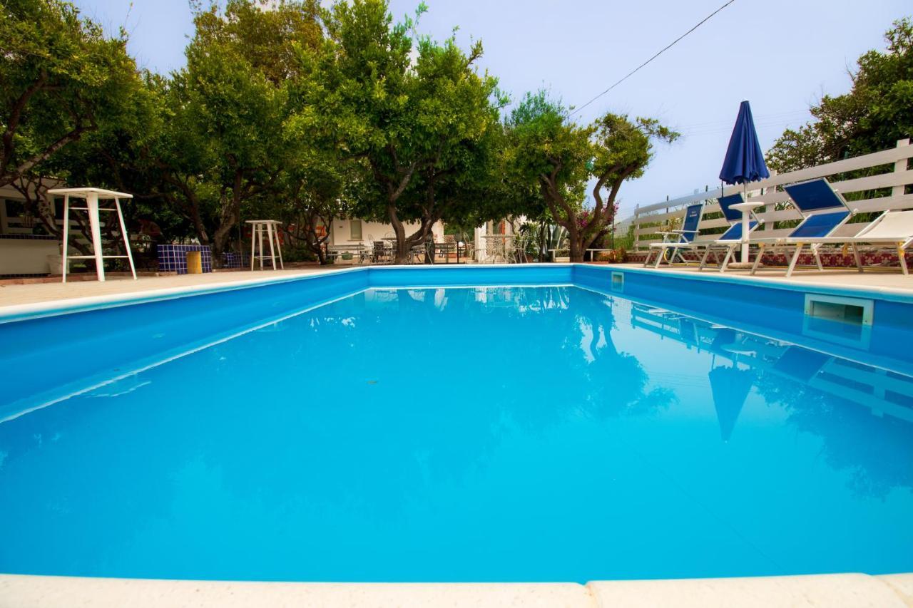 Villa Nicodemo Пестум Экстерьер фото